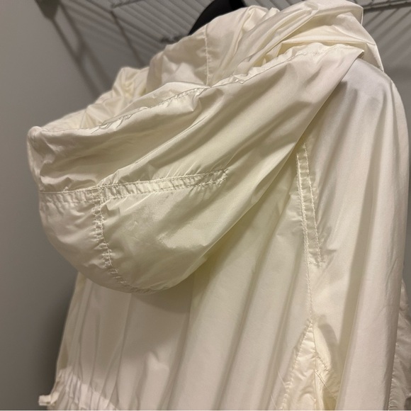 Authentic Moncler jacket - Picture 9 of 9